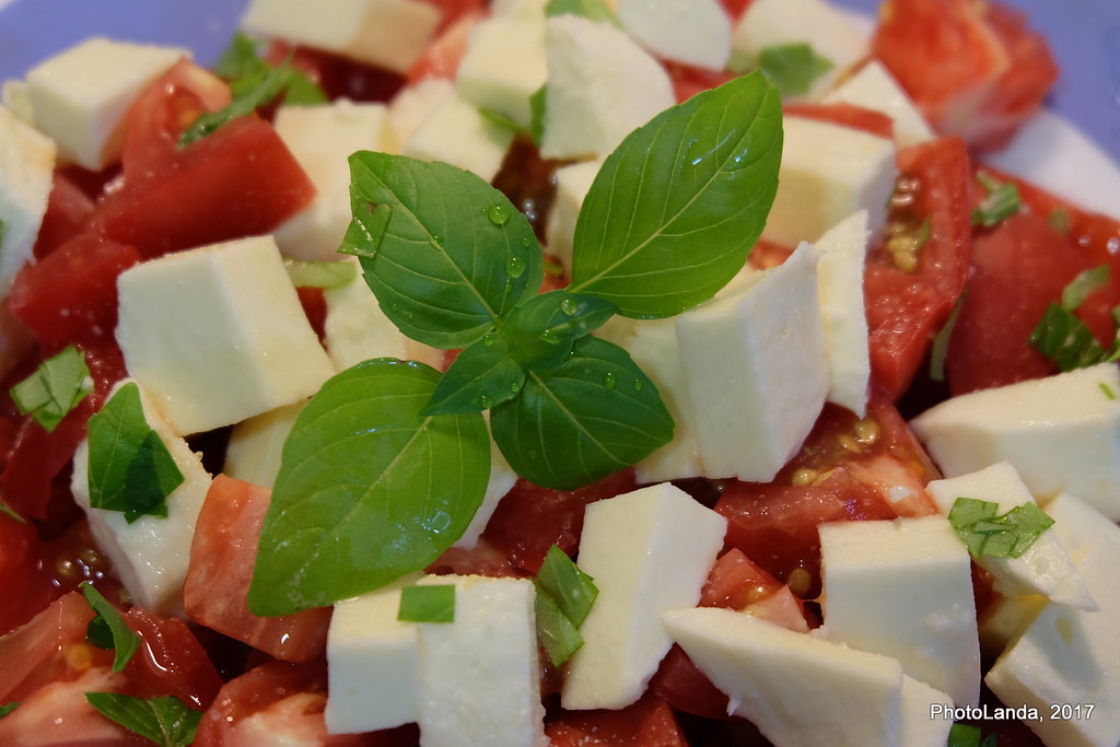 Ensalada de Tomate y Queso Mozzarella: